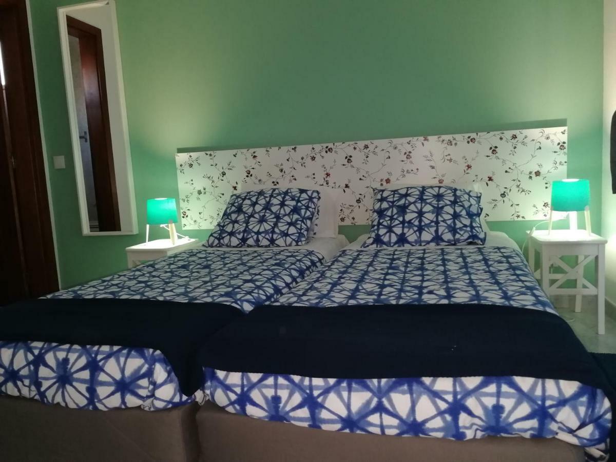 Ocean'S 7 - Lagos Guest House Exterior foto